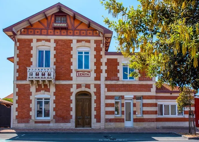 Zenith - La Maison Bed and Breakfast *