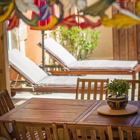 Zenith - La Maison Nocleg ze śniadaniem